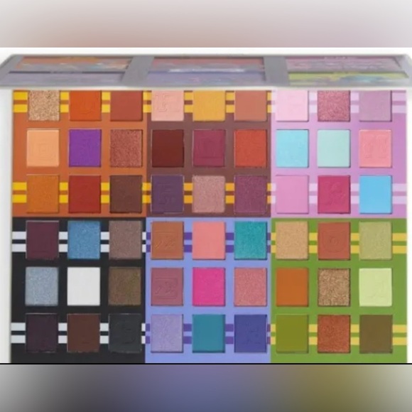 Disney/Pixar NWOT Monsters University Fraternity Revolution Makeup Palette - Picture 1 of 6